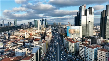 İstanbul'da akşam saatlerinde trafik yoğunluğu yaşanıyor