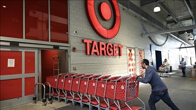 ABD'li perakende zincirleri Target ve Best Buy, tarifelerin fiyat artışına yol açabileceğini belirtti