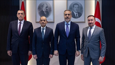 Turkish foreign minister receives Iraqi Turkmen Front leader