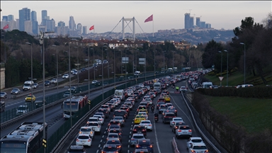 İstanbul'da sabah trafik yoğunluğu oluştu