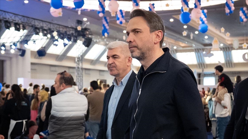 Bakan Bayraktar, "Külliye'de Ramazan" etkinliklerini ziyaret etti
