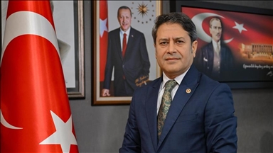 US lawyer, descendant of Ottoman officer, becomes Turkish citizen