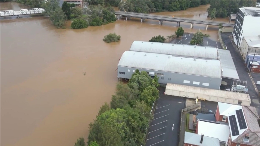 L’ex-cyclone tropical Alfred provoque de graves inondations et des coupures de courant en Australie