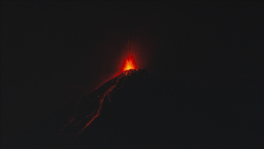 Guatemala Volcano de Fuego intensifies, forcing mass evacuations