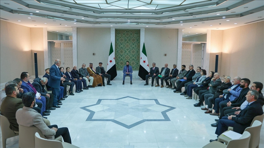 الرئيس السوري يبحث مع وفد من السويداء الأوضاع بالمحافظة