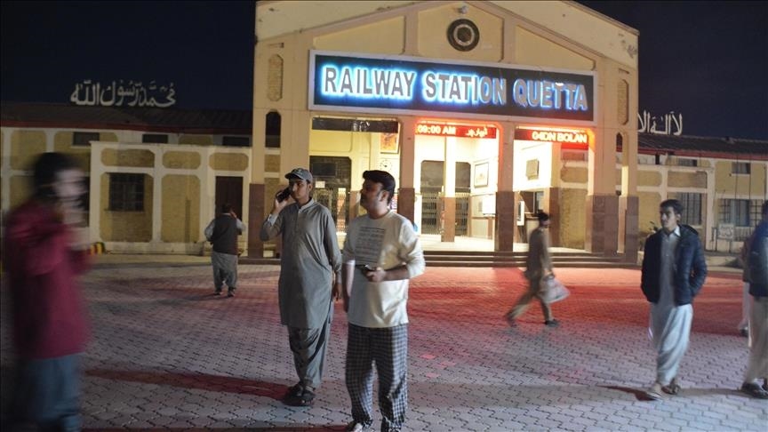 Pakistan : 27 assaillants tués et 155 otages libérés après une attaque de train