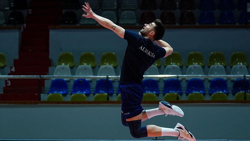 Altekma voleybol takımında Avrupa hesapları