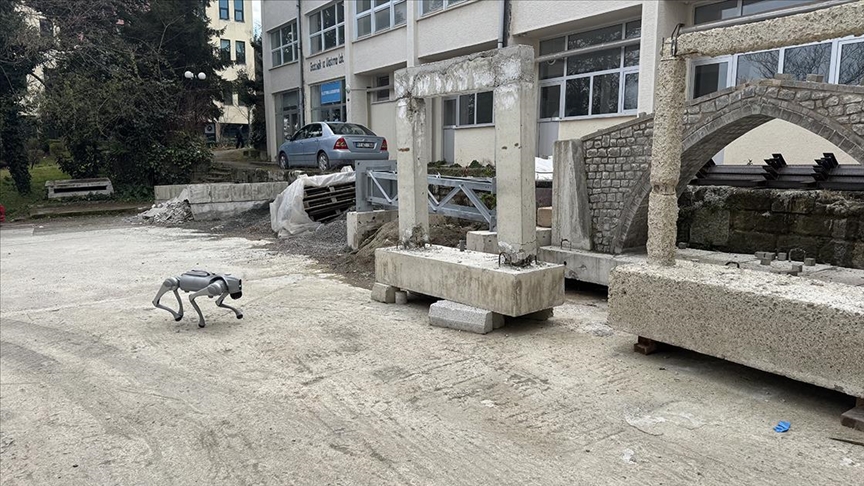 Deprem hasarları yapay zeka ve robot köpeklerle tespit edilebilecek