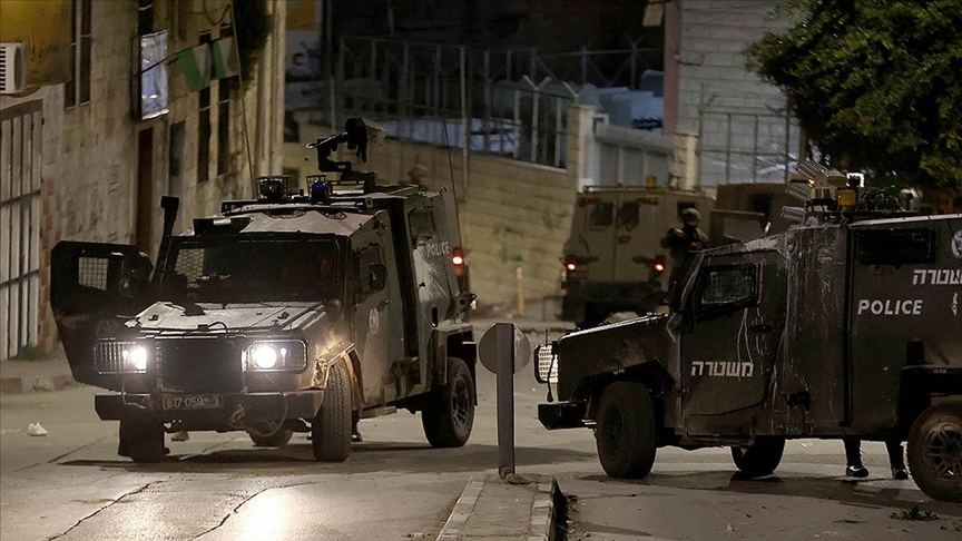 Filistin topraklarını gasbeden İsrailliler, Filistinli işçilere saldırdı