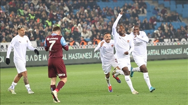 Trabzonspor galibiyetiyle moral bulan Hatayspor'da hedef seri yakalayıp ligde kalmak