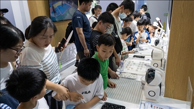 China to provide AI classes for primary, secondary schools