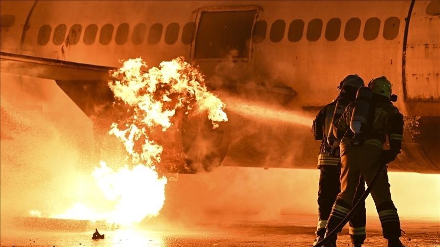 В аэропорту США загорелся пассажирский самолет American Airlines