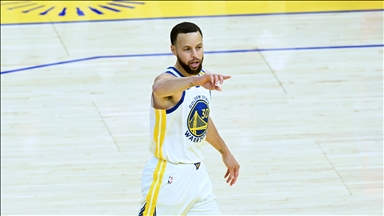 Curry, NBA tarihinde 4 bin "üçlük" sayısına ulaşan ilk oyuncu oldu