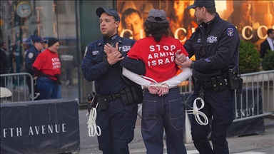 Skoro 100 demonstranata uhapšeno tokom protesta u New Yorku u znak podrške Khalilu