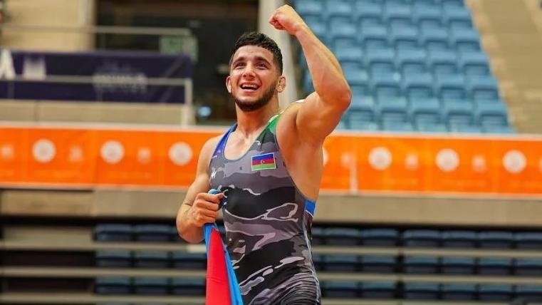 Азербайджанский борец завоевал золото на Чемпионате Европы в Тиране