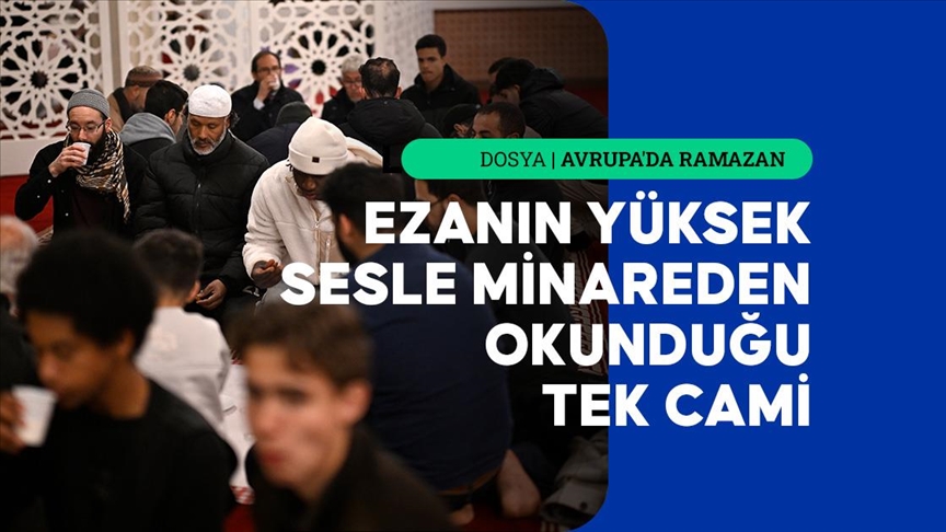 Granada Ulu Camii'nde neredeyse her cuma bir kişi Müslüman oluyor