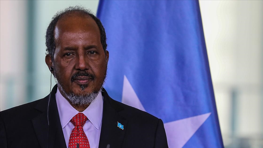 Somali Cumhurbaşkanı Mahmud'un konvoyuna bombalı saldırı düzenlendi