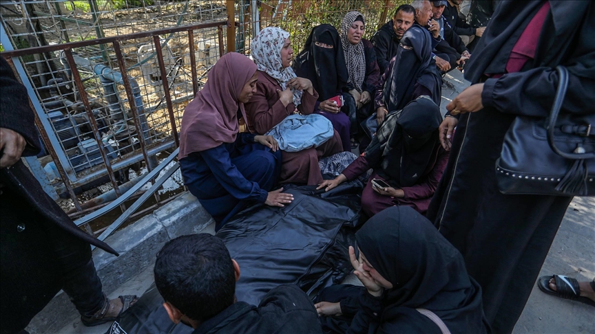 مجزرة جديدة.. مقتل 14 فلسطينيا بقصف إسرائيلي على بيت عزاء شمال غزة