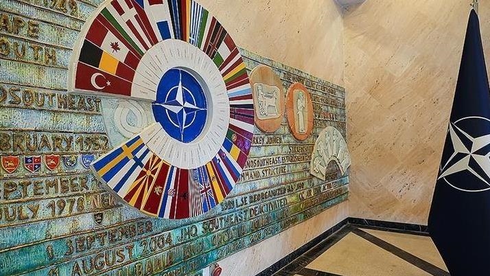 США рассматривают возможность отказа от роли Верховного главнокомандующего силами НАТО в Европе