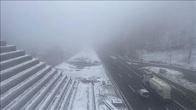 Bolu Dağı'nda kar yağışı sürüyor