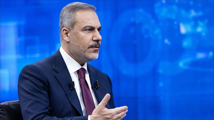 فيدان: يجب أن ينال أكراد سوريا حقوقا حُرموا منها بعهد الأسد