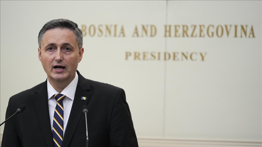 Član Predsjedništva BiH Bećirović poručio Vučiću: Nisi nadležan
