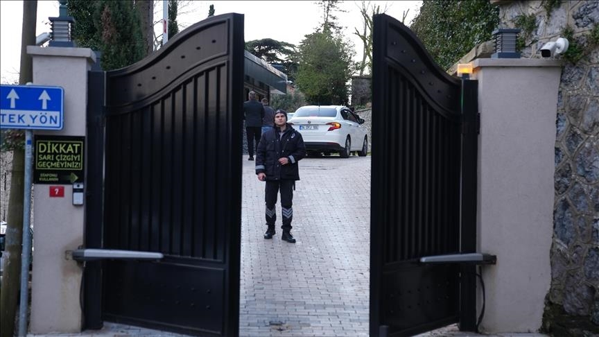 مذكرة توقيف بحق رئيس بلدية إسطنبول و99 آخرين بتهم فساد وإرهاب (محصلة)