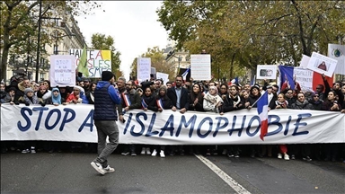 Sandrine Rousseau parle d’"islamophobie débridée" en France