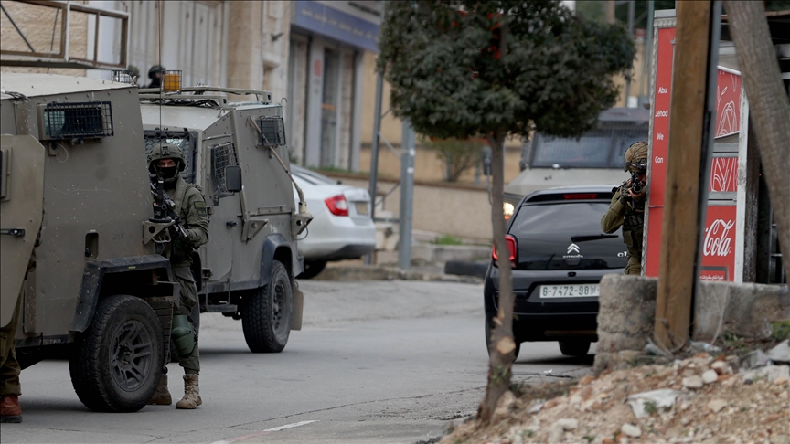 Israel launches ground offensive in northern, southern Gaza amid renewed assault