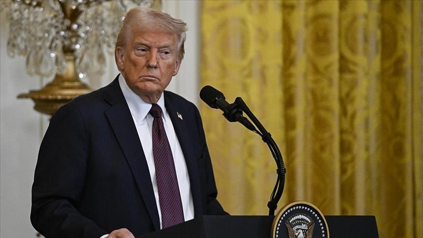 Trump signs order to dismantle US Department of Education