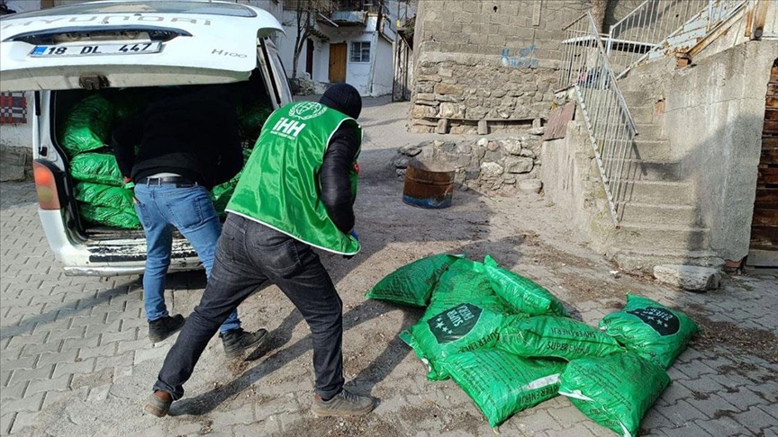 İHH'den Türkiye'deki binlerce ihtiyaç sahibine kış yardımı