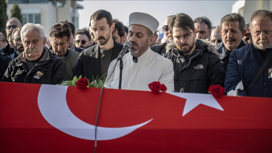 Yönetmen ve yapımcı Osman Sınav, son yolculuğuna uğurlandı