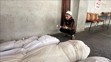 İsrail'in Gazze Şeridi'ndeki saldırılarında ölenlerin sayısı 49 bin 747'ye yükseldi