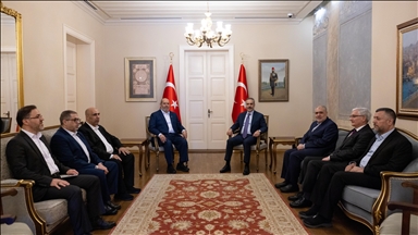 Turkish foreign minister meets with Hamas delegation