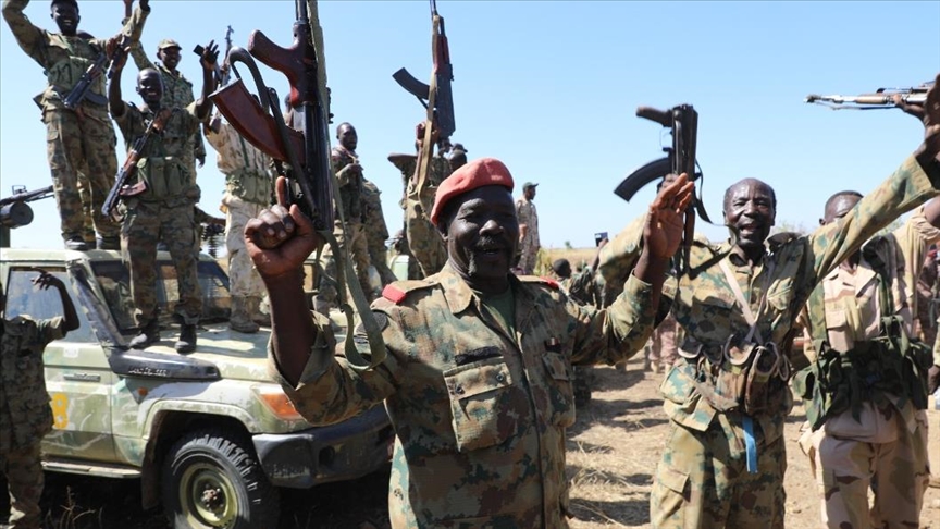 Sudan’s army advances in central Khartoum amid fighting with rebel faction