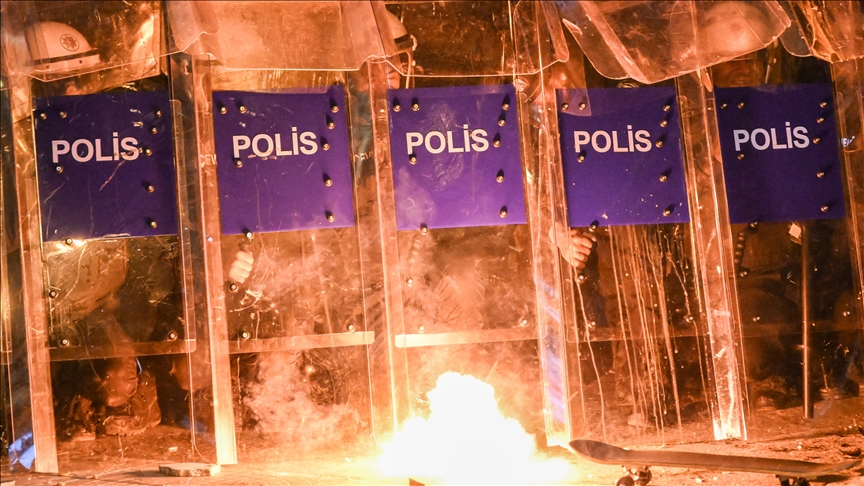 İBB'ye yönelik soruşturmalara ilişkin eylemlerde 1133 şüpheli gözaltına alındı