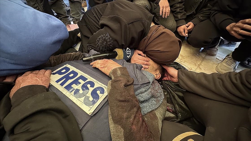 İsrail'in Gazze Şeridi'ndeki saldırılarında hayatını kaybeden gazetecilerin sayısı 208'e yükseldi