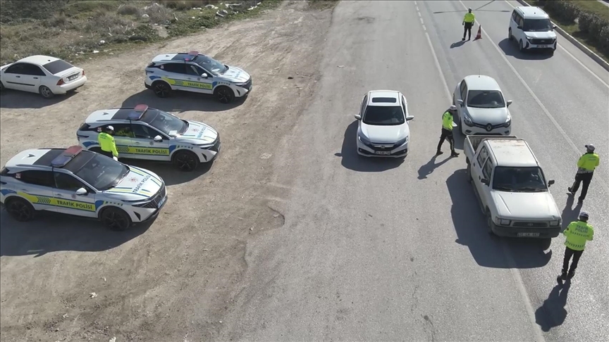 Hatay'da Ramazan Bayramı öncesi dron destekli trafik denetimleri yapıldı
