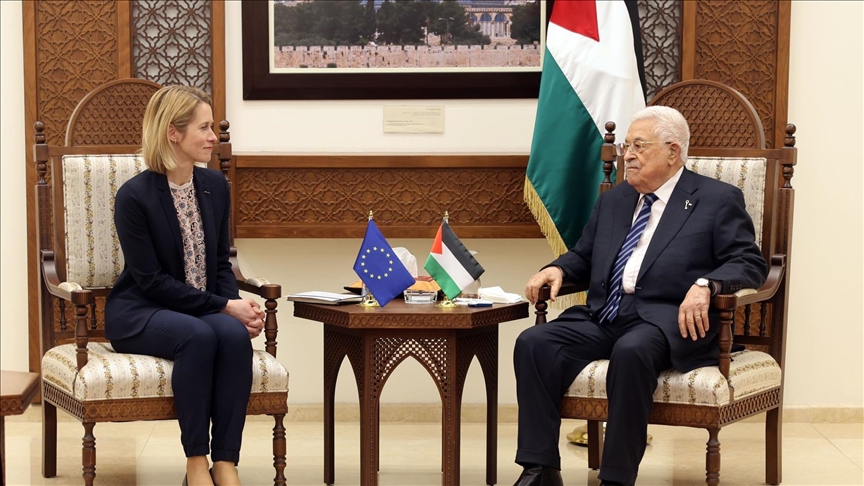 عباس يطالب بالضغط على إسرائيل لوقف الإبادة في غزة واجتياح الضفة