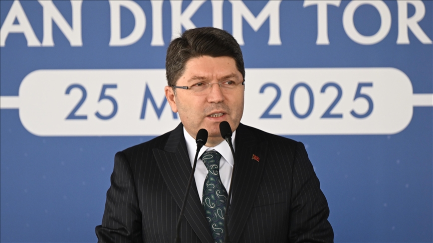 Adalet Bakanı Tunç: Şiddet hiçbir zaman düşünce ve ifade özgürlüğünün bir aracı olamaz