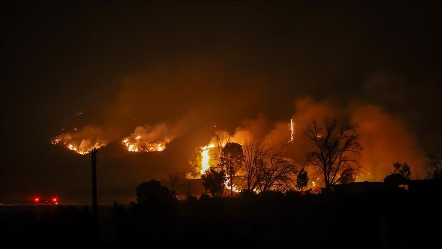 'Out-of-control' wildfires in South Korea burn down 1,300-year-old temple