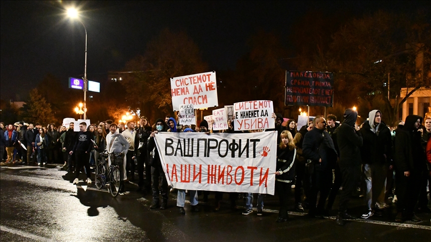 Mirni protest u Skoplju zbog smrtonosnog požara u Kočanima
