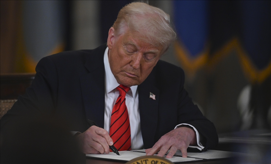 Trump potpisao izvršnu naredbu kojom se za glasanje na izborima uvodi dokaz o američkom državljanstvu