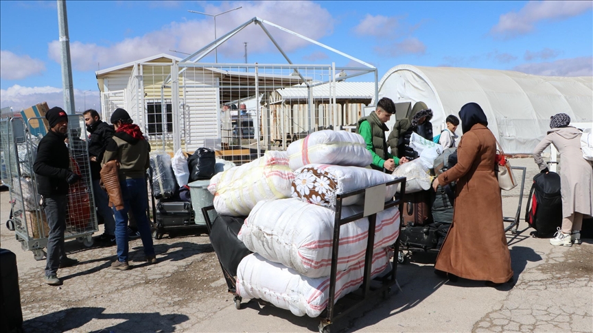 سوريون بتركيا يعربون عن سعادتهم بالعودة لقضاء العيد في بلدهم