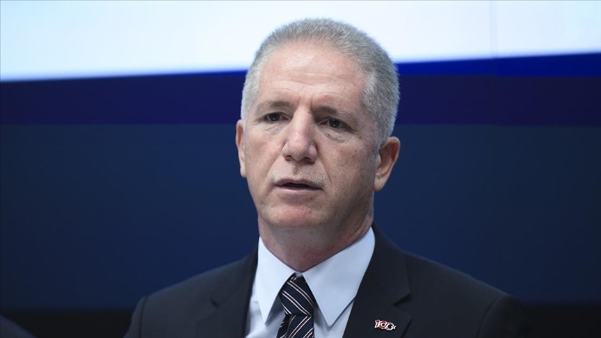 İstanbul Valisi Davut Gül'den vatandaşlara "yasal olmayan etkinliklere katılmama" çağrısı