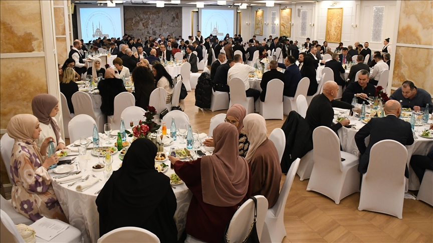 Tiranë, Fondacioni i Xhamisë së Namazgjasë organizon iftar