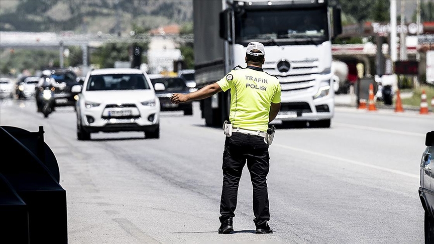 Ramazan Bayramı tatili tedbirleri kapsamında 8 Nisan'a kadar 69 bin 11 güvenlik personeli görev yapacak