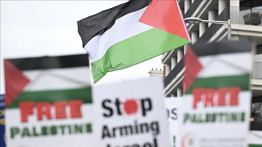 'Stop arming Israel': Pro-Palestine activists disrupt UK business secretary's speech