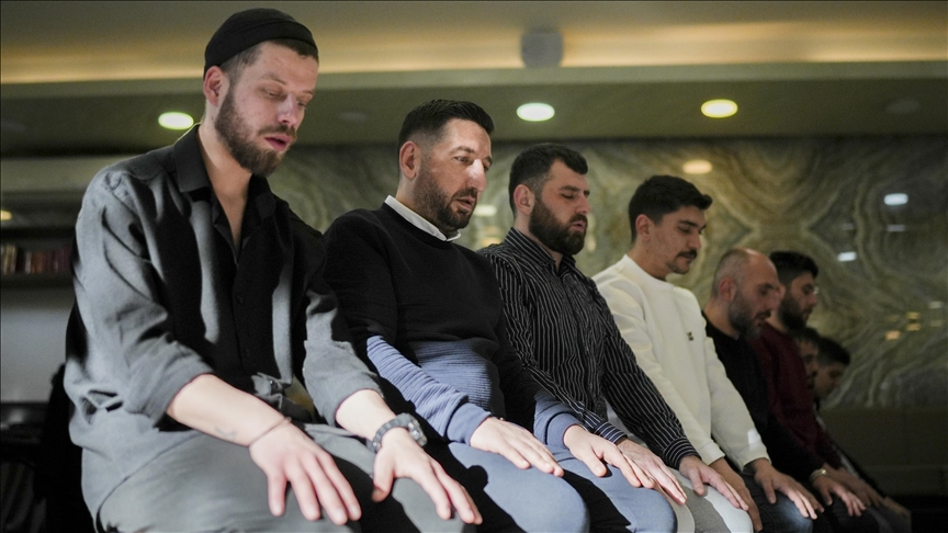 Bağımlılıktan ramazanın manevi atmosferiyle uzaklaşıyorlar