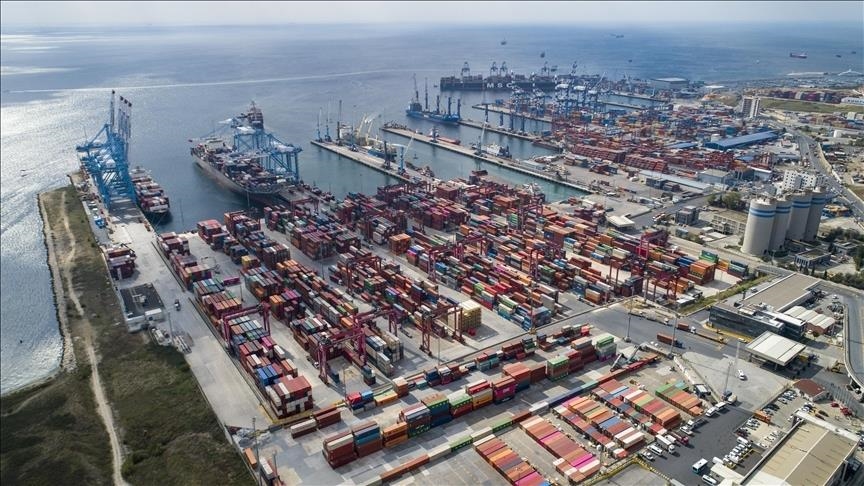 Türkiye's trade deficit widens to $7.77B in February